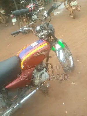 Bajaj Boxer 2021 Red