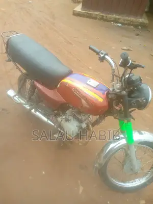 Bajaj Boxer 2021 Red