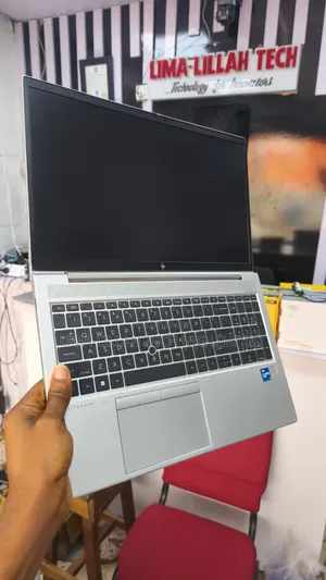 Laptop HP EliteBook 850 G8 16GB Intel Core i7 SSD 512GB