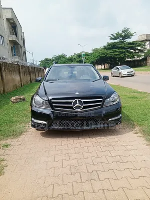 Mercedes-Benz C300 2009 Black