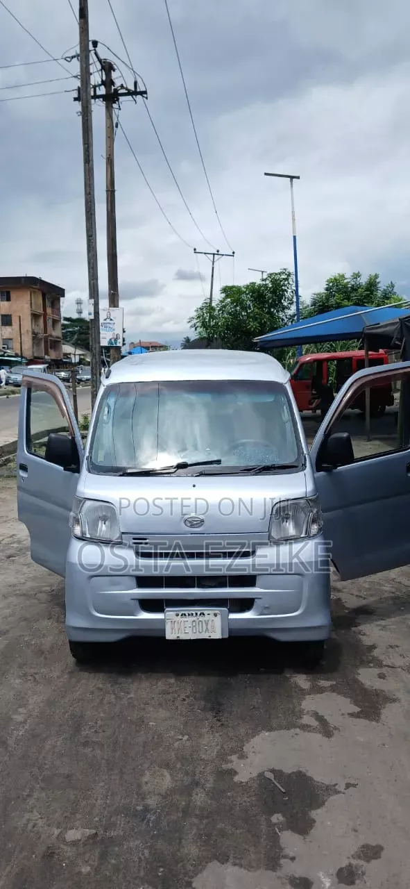 Daihatsu Hijet 2017 Grey