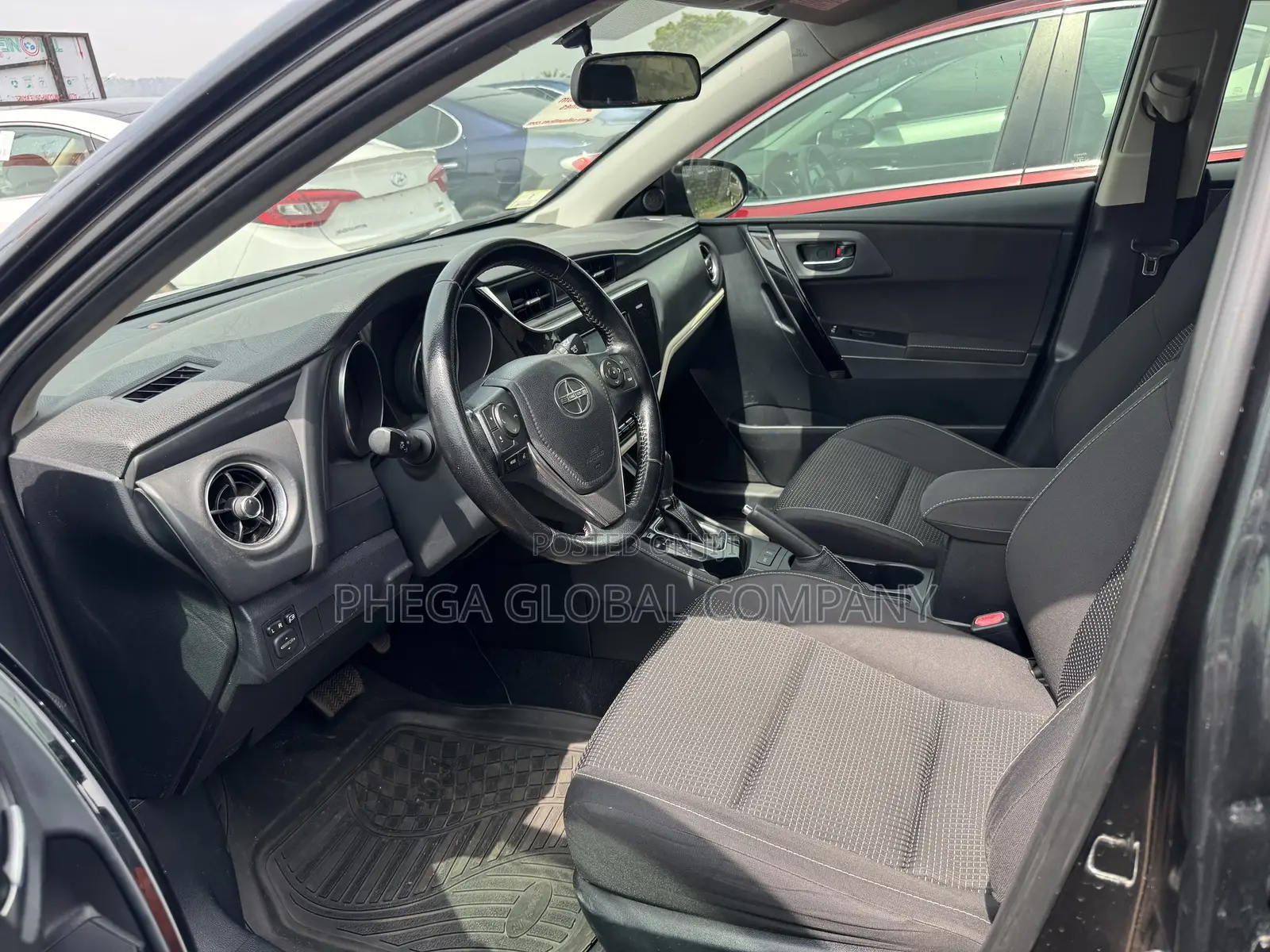 Scion iM Base 2016 Black