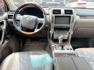 Lexus GX 460 Base 2015 Gold