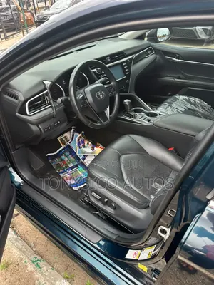 Toyota Camry 2020 Blue