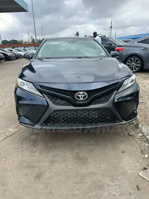 Toyota Camry 2020 Blue