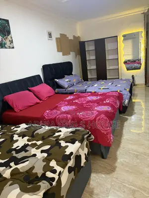 Furnished 3bdrm Apartment in Osapa London for rent