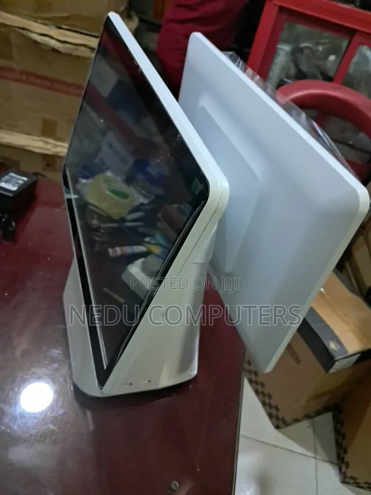 New Desktop Computer 4GB Intel Core i3 SSD 1T