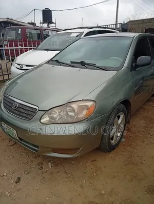 Toyota Corolla 2004 Gray