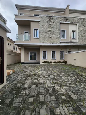 5bdrm Duplex in Lekki Phase1 for rent