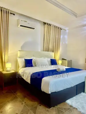 Luxury One Bedroom Apartment