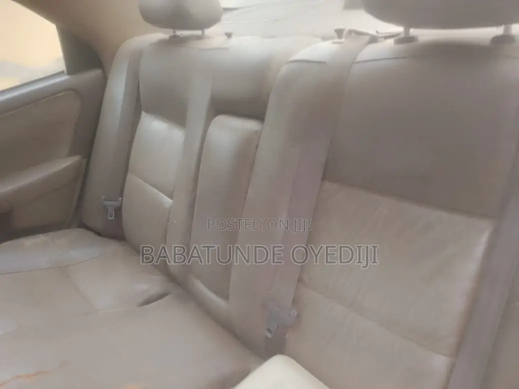 Toyota Camry 2001 Gray