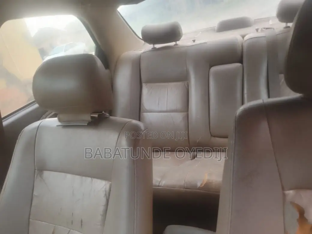 Toyota Camry 2001 Gray