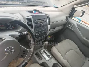 Nissan Frontier 2010 Black
