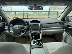 Toyota Camry LE 4dr Sedan (2.5L 4cyl 6A) 2013 Matt Black