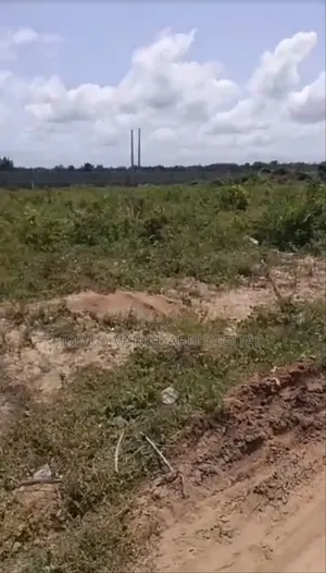 6 Plots of 100% Dry Land for Sale at Elerangbe, Ibeju Lekki