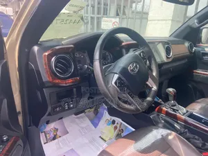 Toyota Tacoma 2017 Beige