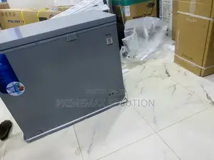 Reliable Cold Storage: Midea 249L Deep Freezer With Lock