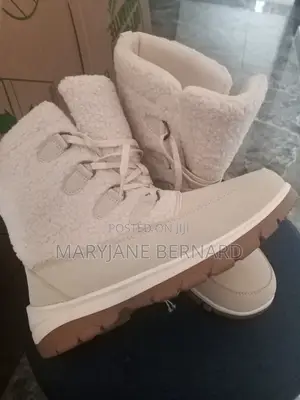 Universal Thread Boot
