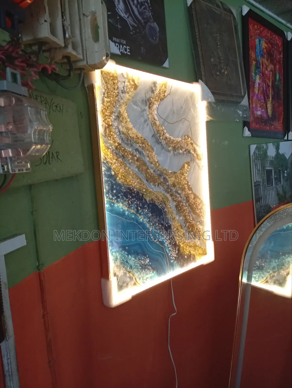 Beautiful Light Frame