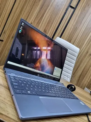 Laptop HP Pavilion 15-cs3063cl 8GB Intel Core i5 SSD 256GB