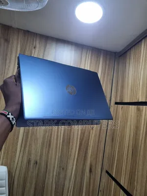 Laptop HP Pavilion 15-cs3063cl 8GB Intel Core i5 SSD 256GB