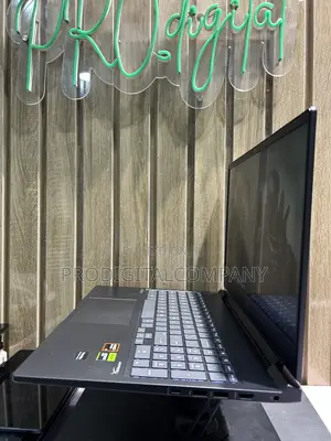 Laptop HP Victus 16 16GB AMD Ryzen 7 SSD 512GB