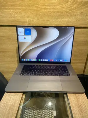 Laptop Apple MacBook Pro 2021 M1 Max 32GB Apple M1 Max SSD 2T