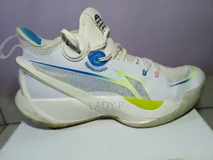 Li-Ning Sonic 10 Mid Basketball-Size 41