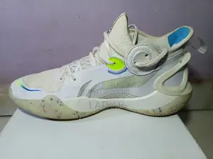Li-Ning Sonic 10 Mid Basketball-Size 41