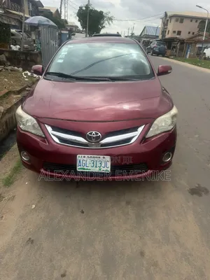 Toyota Corolla 2010 Red