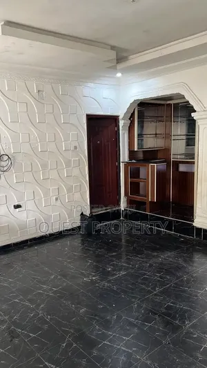 4bdrm Bungalow in Warri for rent