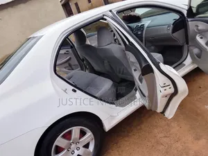 Toyota Corolla 2012 White