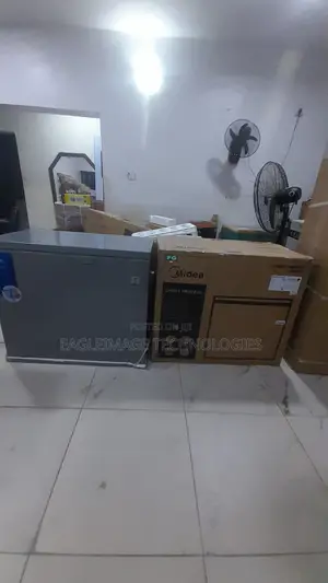 Midea Bulk Storage Chest Freezer 249L MDRC345FZG43
