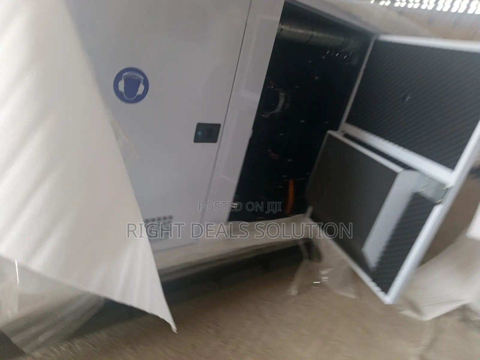 100kVA Generator With Soundproof Canopy