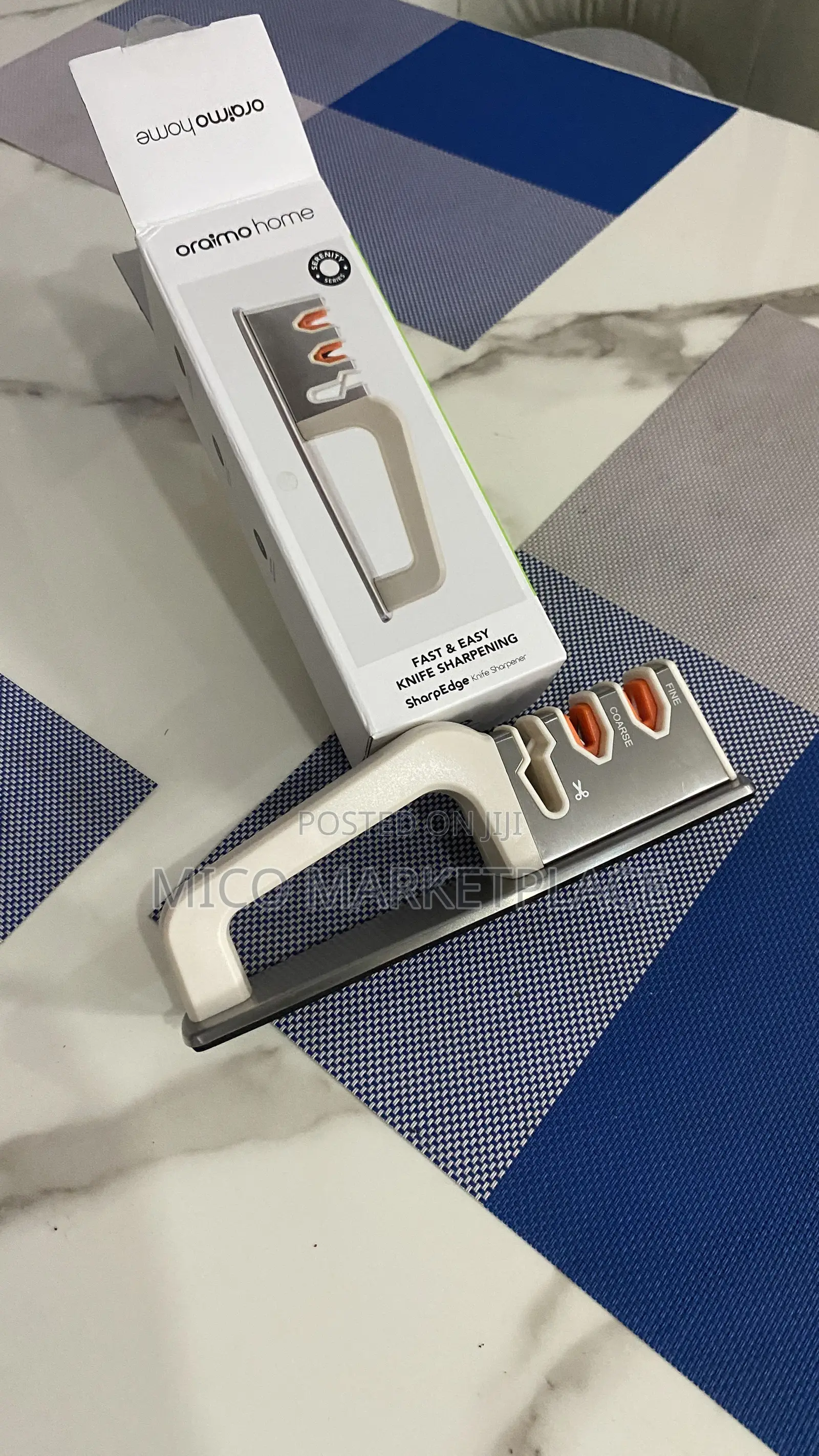 Oraimo SharpEdge Efficient Space-Saving Knife Sharpener