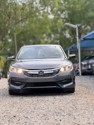 Honda Accord Touring V6 4dr Sedan FWD (3.5L 6cyl 6A) 2017 Gray