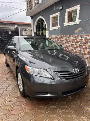 Toyota Camry LE 4dr Sedan (2.4L 4cyl 5A) 2009 Gray