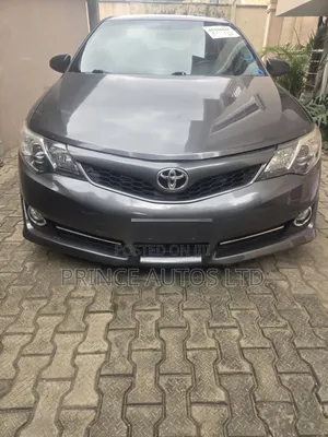 Toyota Camry 2014 Gray