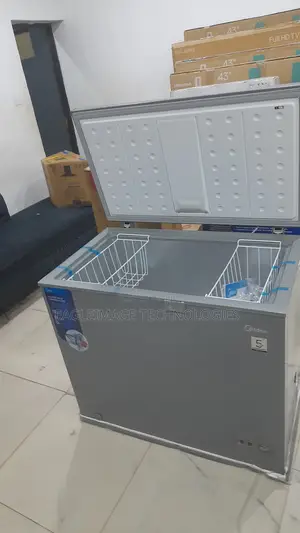 Midea 249L Chest Freezer With Energy-Saving Performance