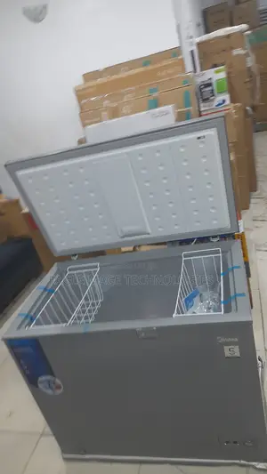 Midea 249L Deep Freezer for Restaurants and Shops