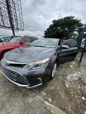 Toyota Avalon XLE Premium 4dr Sedan (3.5L 6cyl 6A) 2014 Gray