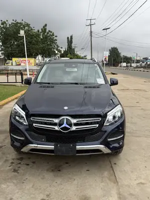 Mercedes-Benz GLE-Class GLE 350d 4MATIC 2017 Blue