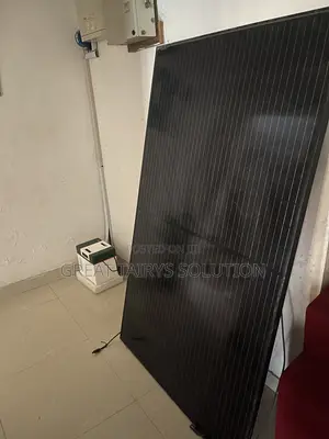 Solar Generator (Colasolar Generator + Canadian Solar Panel )