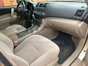 Toyota Highlander 4x4 2008 Gold
