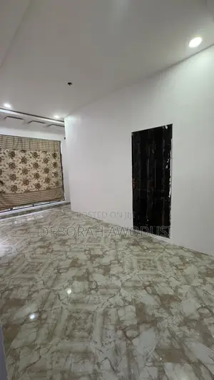 1bdrm Apartment in Jakande for rent