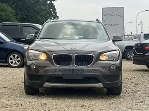 BMW X1 xDrive28i 2013 Gold