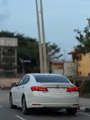 Acura TLX Base FWD (2.4L 4cyl 8M) 2018 White