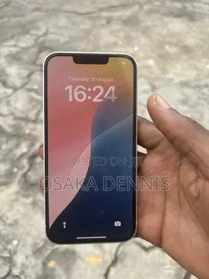 Apple iPhone 13 128 GB White