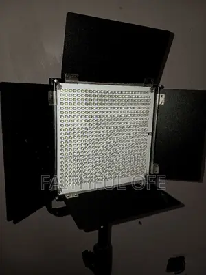 Vlogging Bundle: Professional Led Light Stand, Røde MiC, Camera Tripod