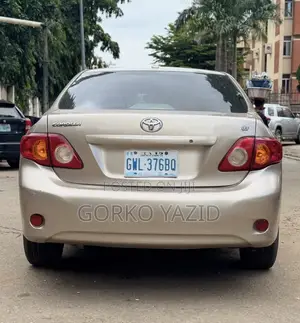 Toyota Corolla LE 4dr Sedan (1.8L 4 cyl 4A) 2009 Brown